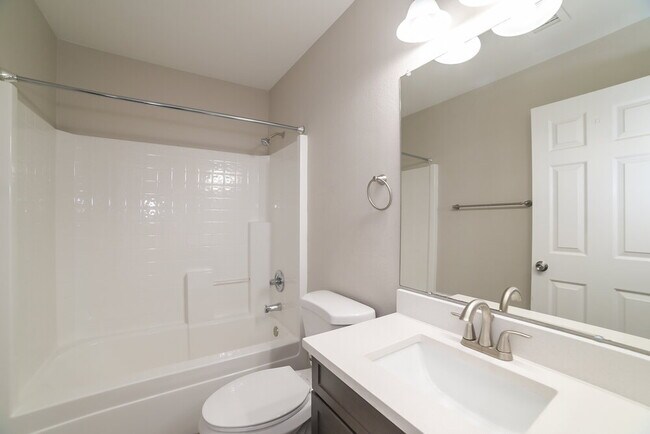 Building Photo - 10529 W Foothill Dr