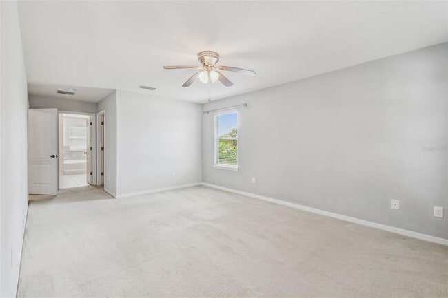 Building Photo - 12320 Fairlawn Dr