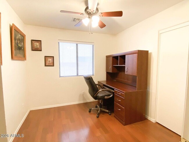 Building Photo - 25006 W Hidalgo Dr