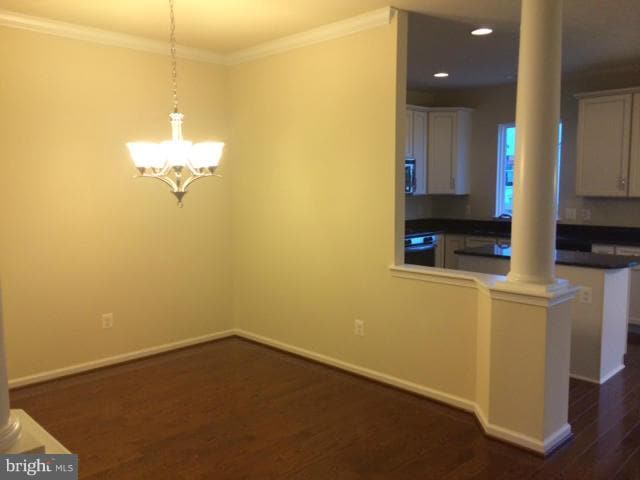 Building Photo - 25631 Pleasant Valley Rd