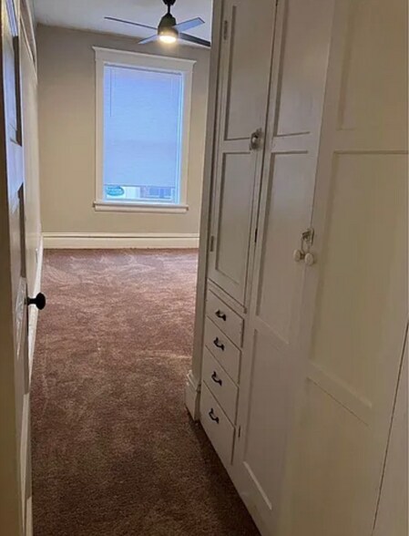 Building Photo - 146 Gooding St