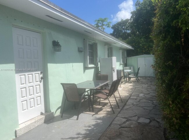 Building Photo - 38 Silver Springs Dr