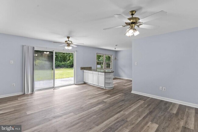 Building Photo - 13501 Ivy Way