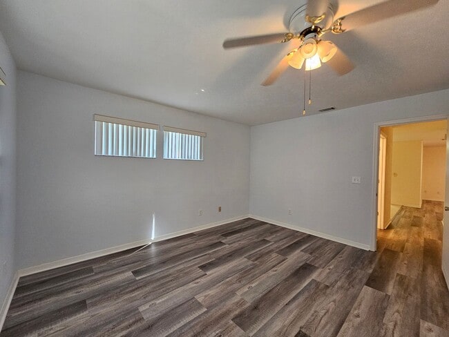 Building Photo - (2/2 Turkey Creek Forest)