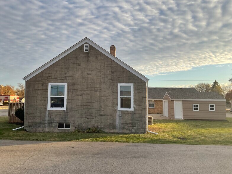 Building Photo - 6306 N 2nd St