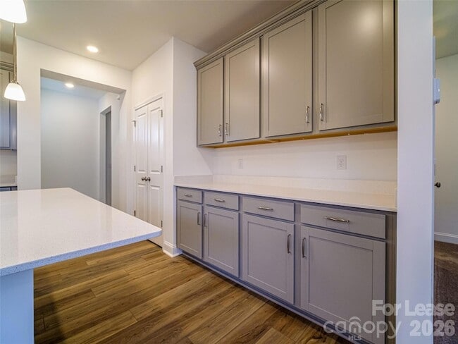 Building Photo - 1535 Pebble Shr Ln