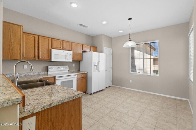 Building Photo - 16717 W Ibarra Ct