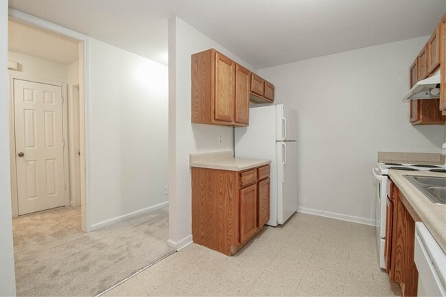 Building Photo - 299-F3 Raleigh Drive