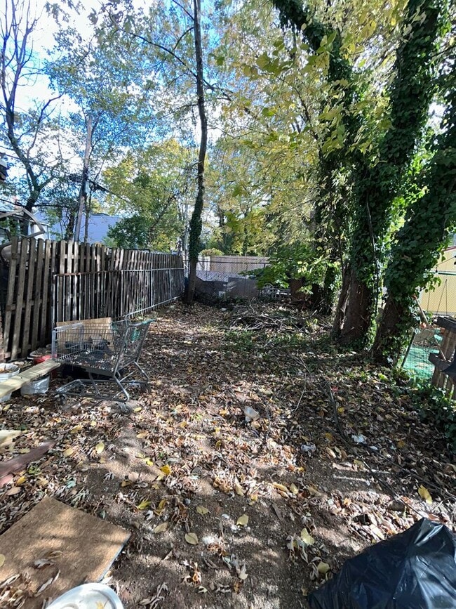 Building Photo - 510 N Hermitage Ave