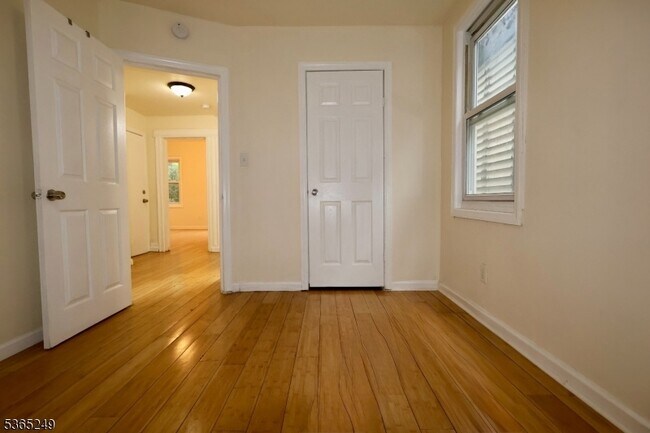 Building Photo - 16 N 5th St