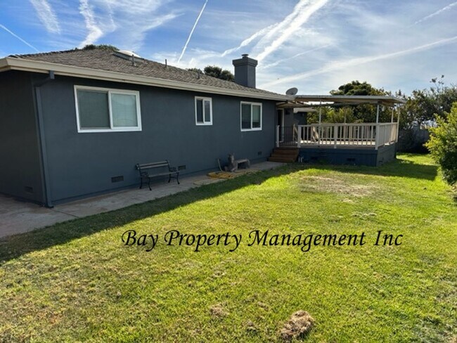 Building Photo - Beautiful 3 bedroom in the foothills outside of Gonzales