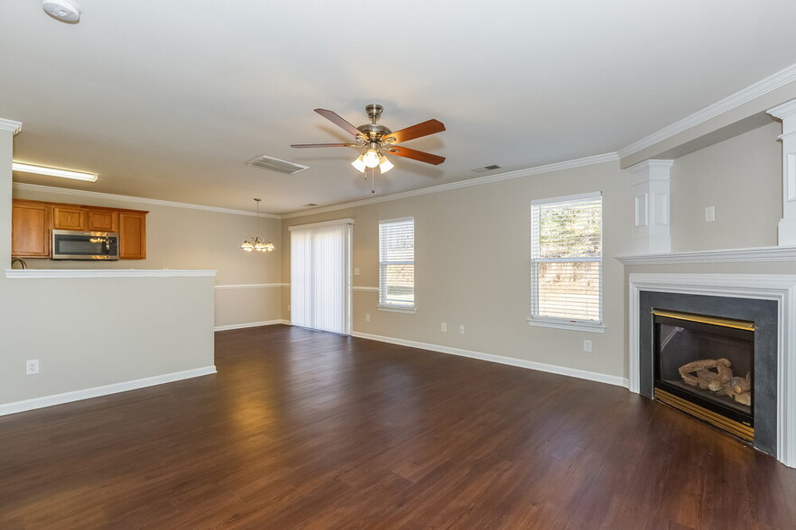 Building Photo - 3825 Broadwater Ct