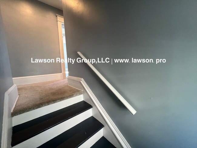 Building Photo - 2148 Berkley Ave SW