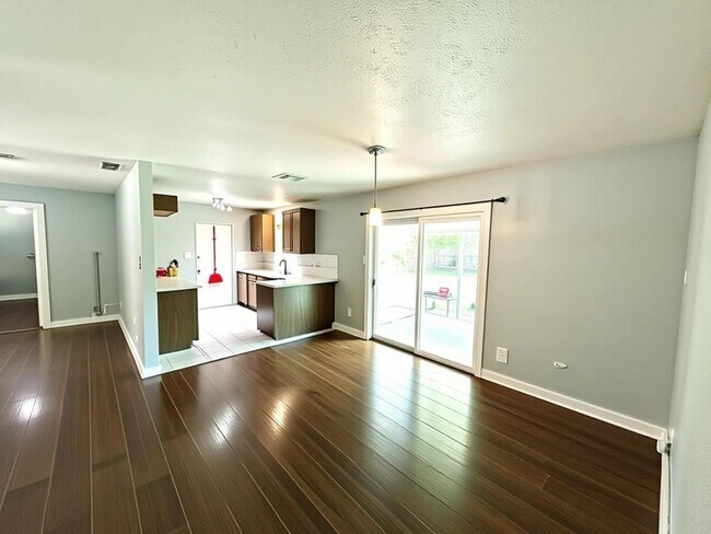 Building Photo - *COMING SOON* *MOVE IN SPECIAL* Spacious 3BR with Office & Large Fenced Backyard!
