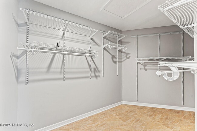 Building Photo - 8379 Chason Rd W