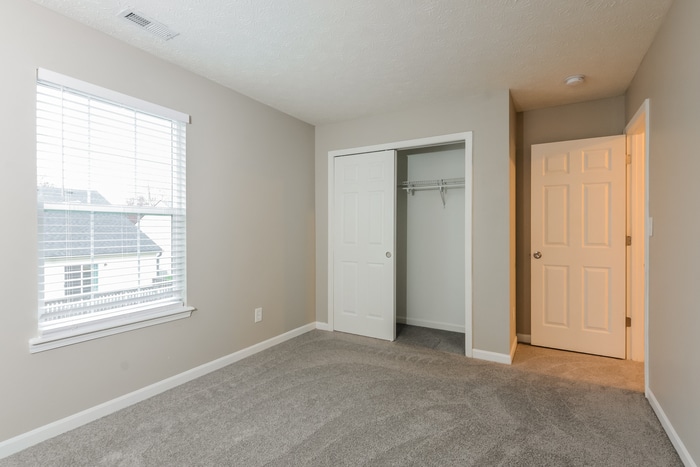 Building Photo - 10440 Wintergreen Way