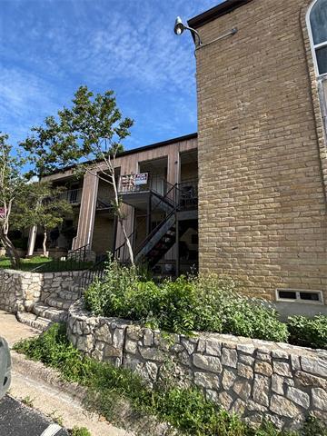 Building Photo - 6012 Westridge Ln