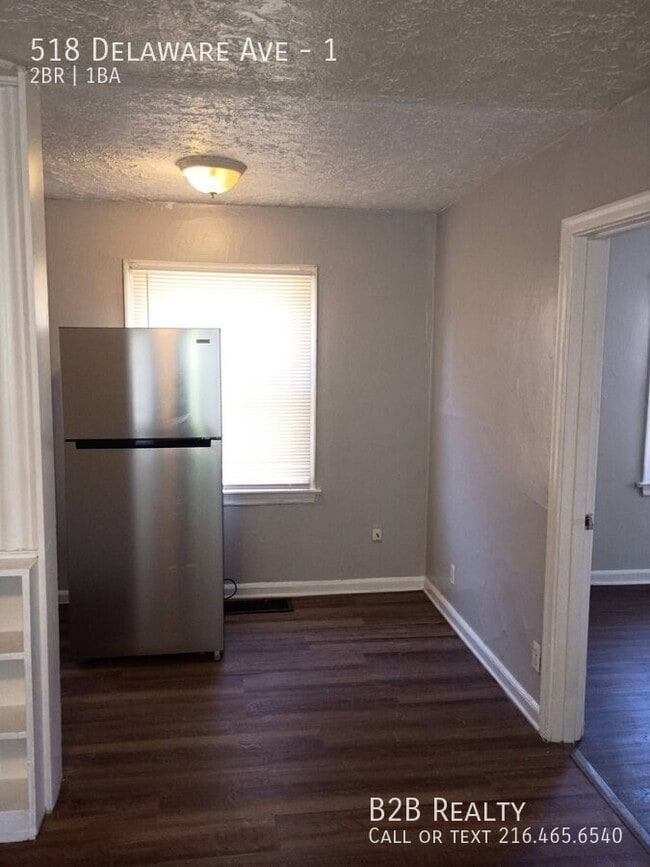 Building Photo - 518 Delaware Ave