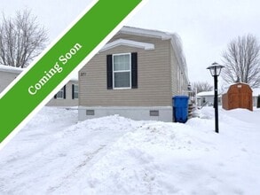 Building Photo - 271 Crestwood Dr