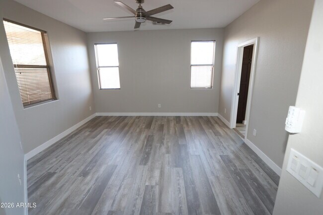 Building Photo - 2650 E Dennisport Ave