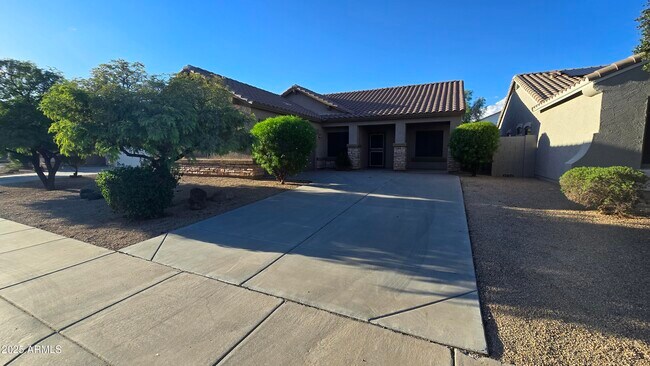 Building Photo - 17848 W Acapulco Ln
