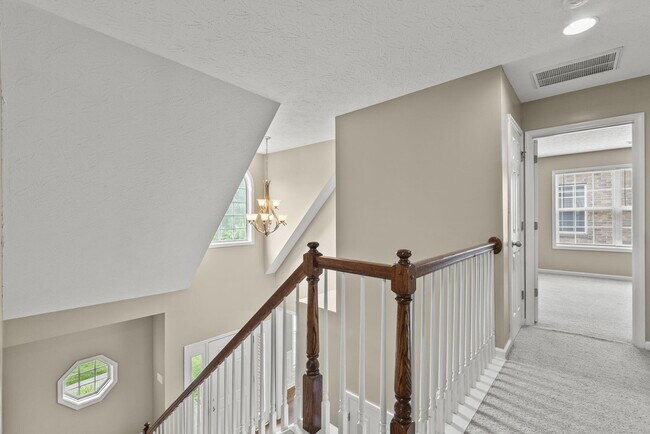 Building Photo - 777 Maidencane Dr