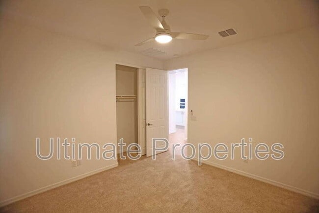 Building Photo - 13589 W Shifting Sands Dr