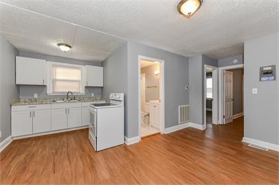 Building Photo - 108 Sylvania Ave