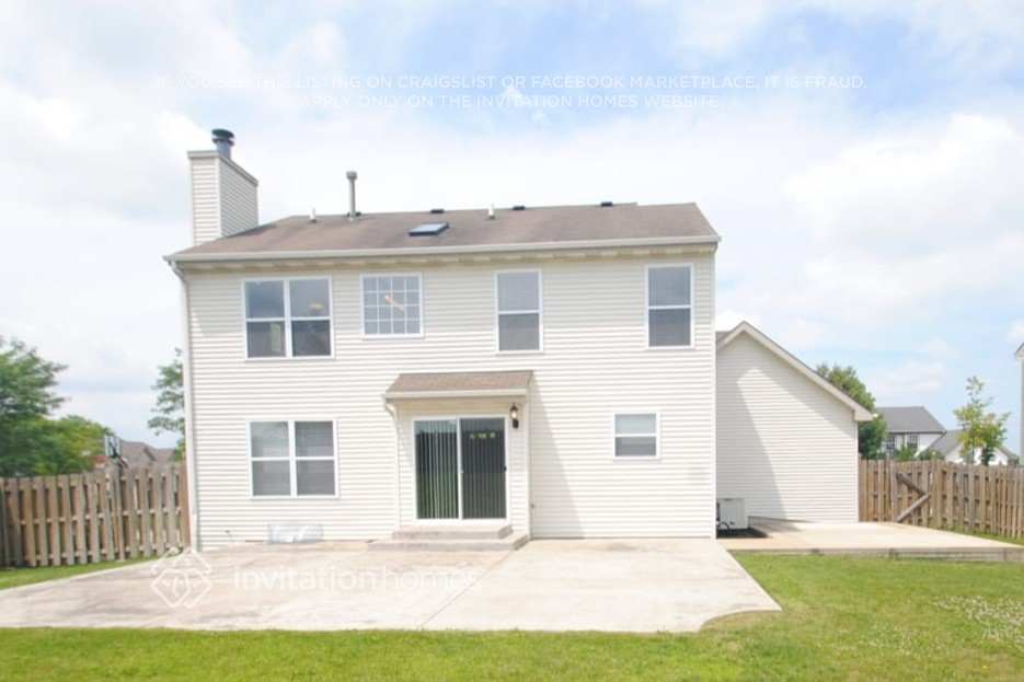 Building Photo - 621 Lake Plumleigh Way