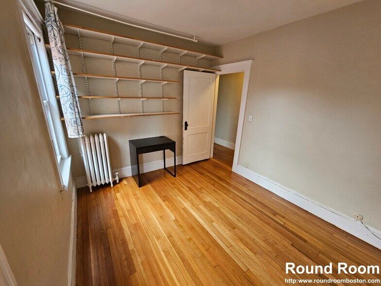 Building Photo - 82 Walnut St