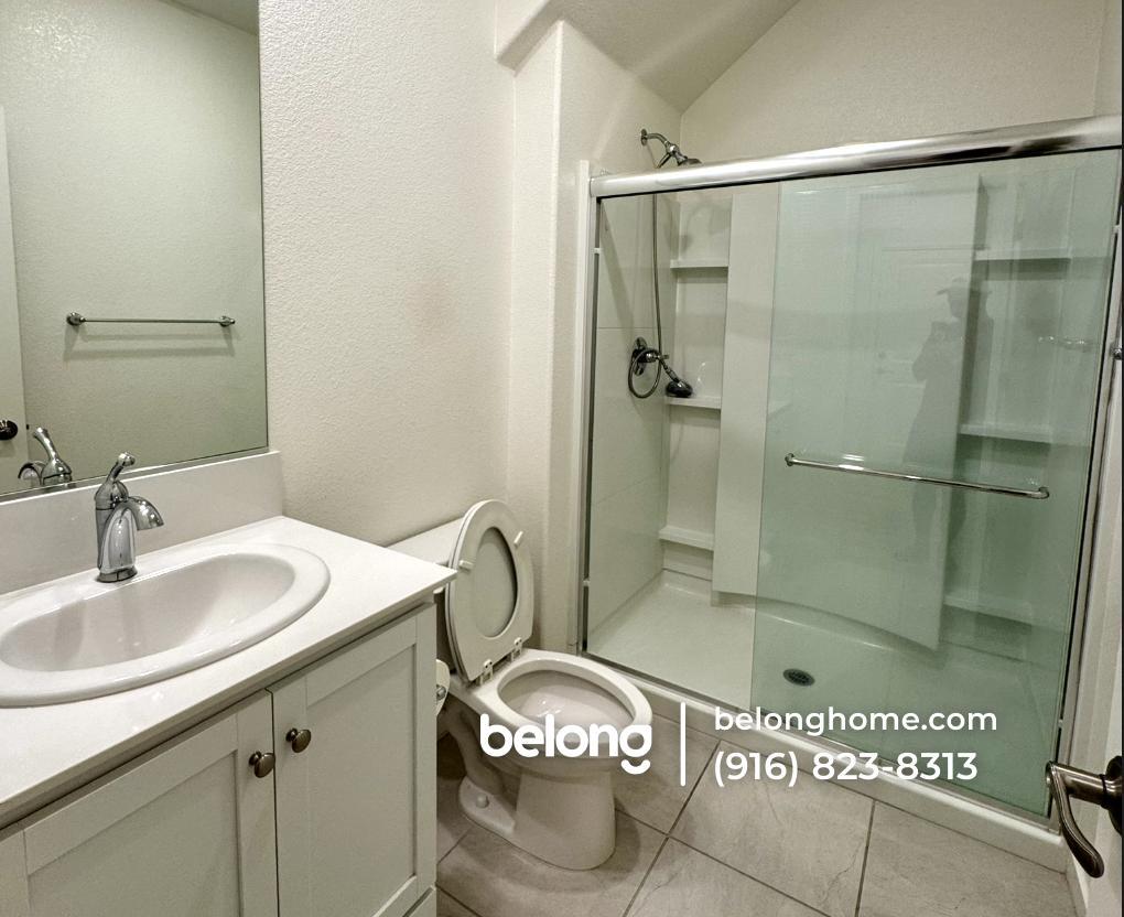 Building Photo - 1648 Chanticleer Ln