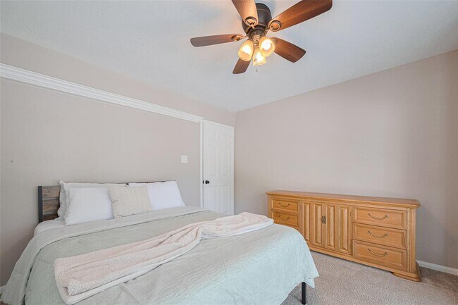 Building Photo - 5706 Georgetown Colony Dr