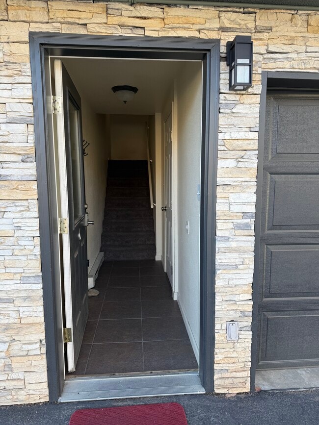 Building Photo - 2951 Richard Dr