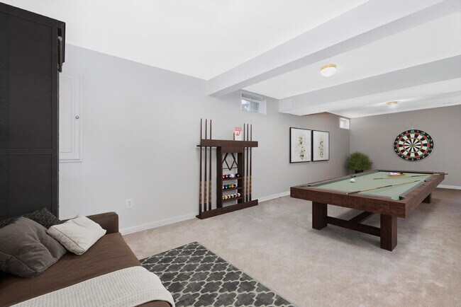 Building Photo - Beautiful 4-Bedroom Colonial in Walkersville