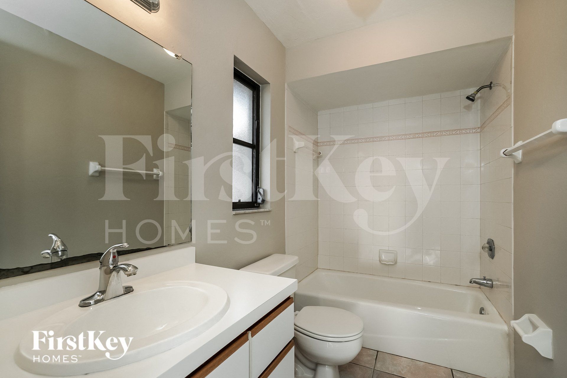 Building Photo - 2022 NW 9th St