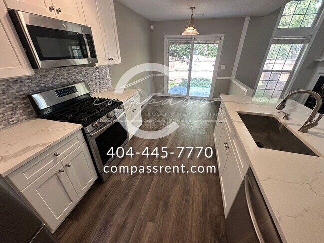 Building Photo - 2106 Clearvista Dr NW