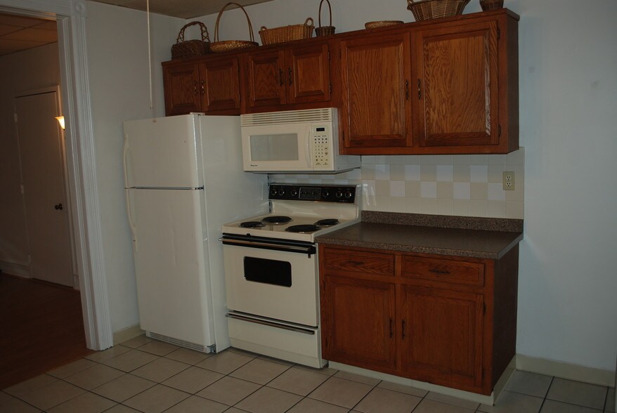 Kitchen -appliances updated - 223 N 16th St