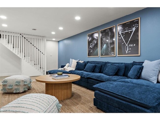 Building Photo - 1424 Vista Ln SW