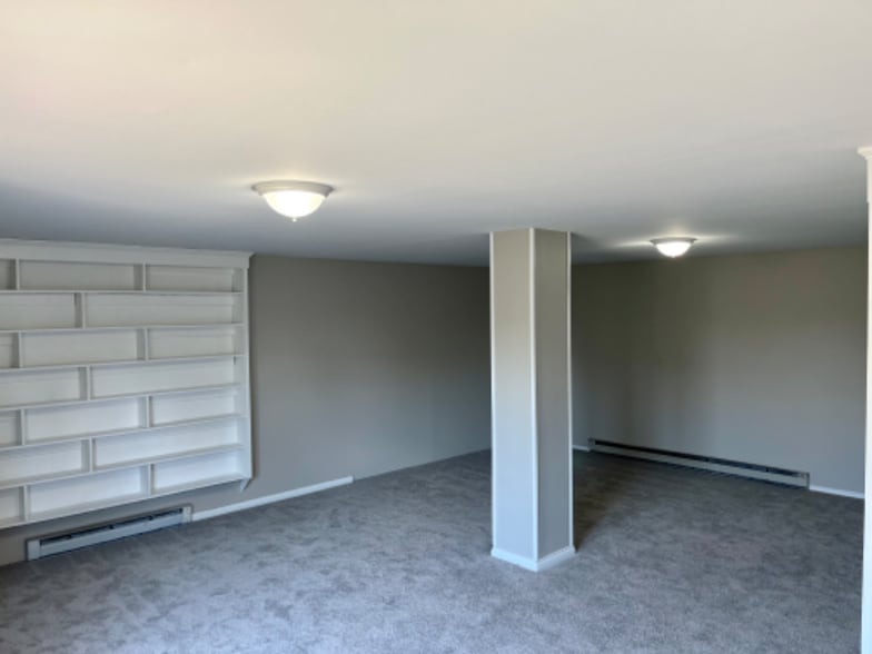 Building Photo - 6 Griffin Ln