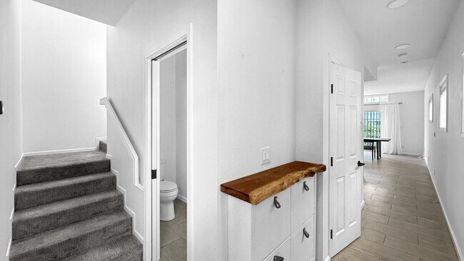 Building Photo - Fruit Trees on this Tastefully Remodeled House in Prescott!