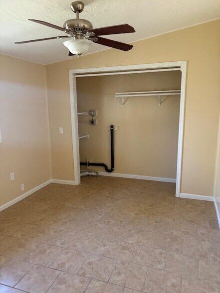 Building Photo - 776 W Coolidge St