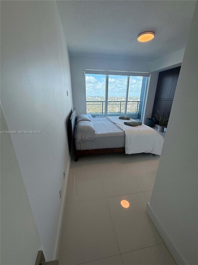 Building Photo - 60 SW 13th St