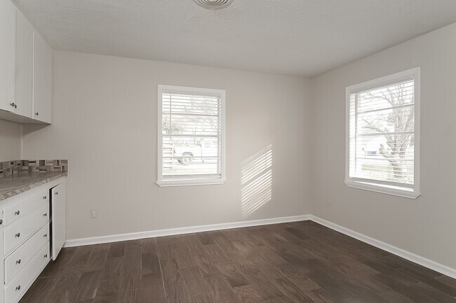 Building Photo - 2505 Texas Ave