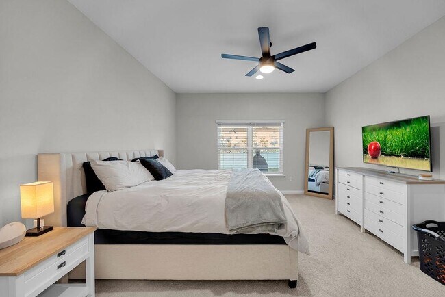 Building Photo - 161 Goldcrest Wy