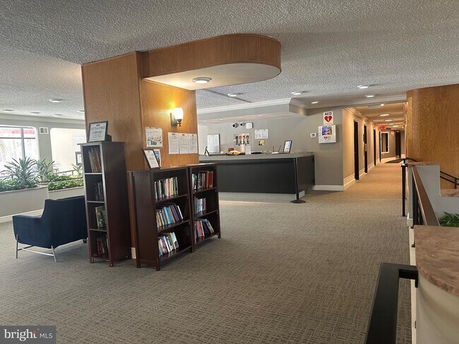 Building Photo - 2500 N Van Dorn St