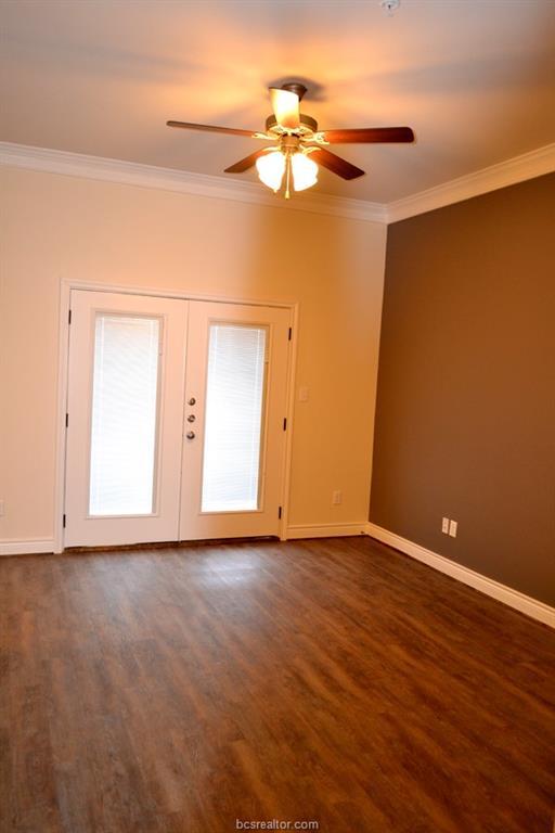 Building Photo - 218 Sterling St