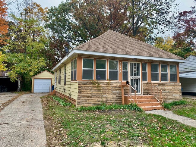 Primary Photo - Two Bedroom Home in Muskegon Heights