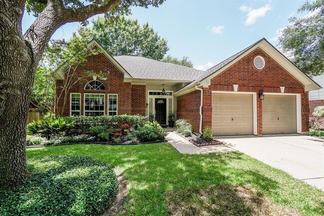Primary Photo - 210 Rolling Plains Dr