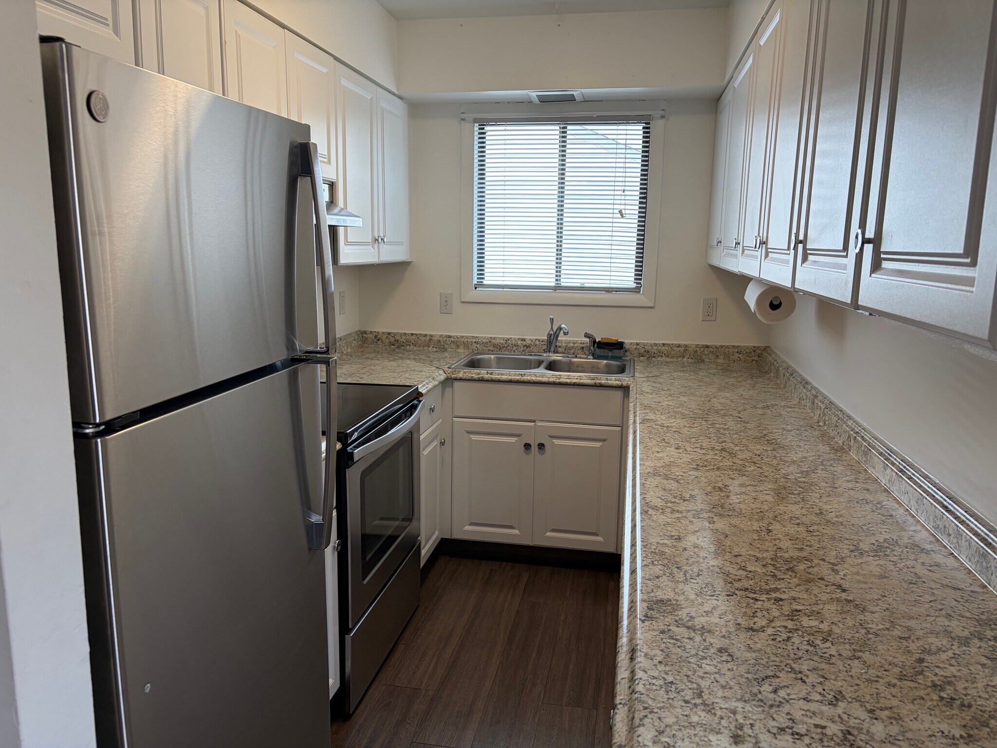 Building Photo - 3 Bergh St