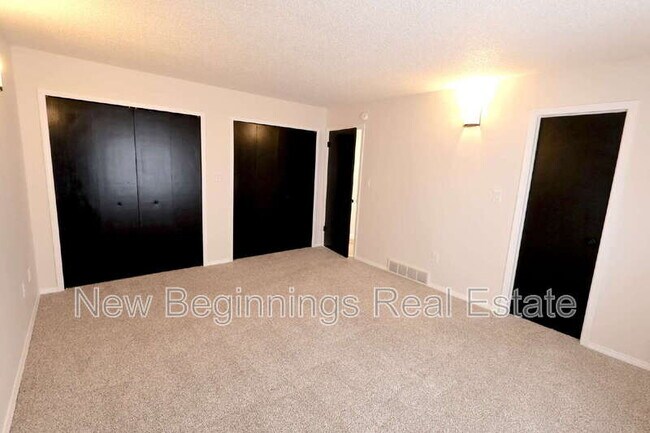 Building Photo - 2319 Stepping Stones Way